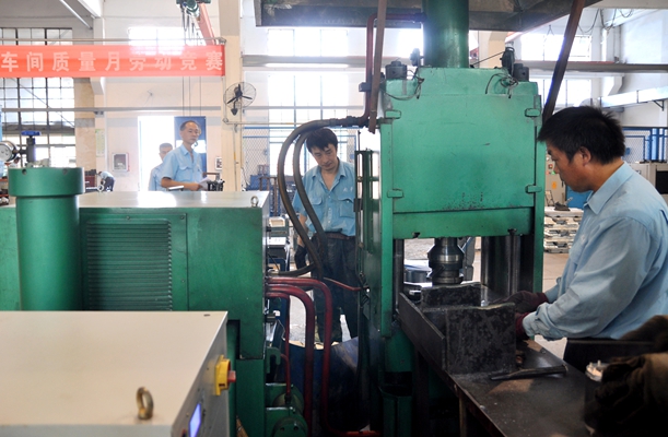 皖南電機開展轉子壓鑄勞動競賽 皖南電機開展轉子壓鑄勞動競賽