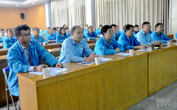 公司高層擔(dān)任發(fā)布評(píng)委 公司高層擔(dān)任發(fā)布評(píng)委