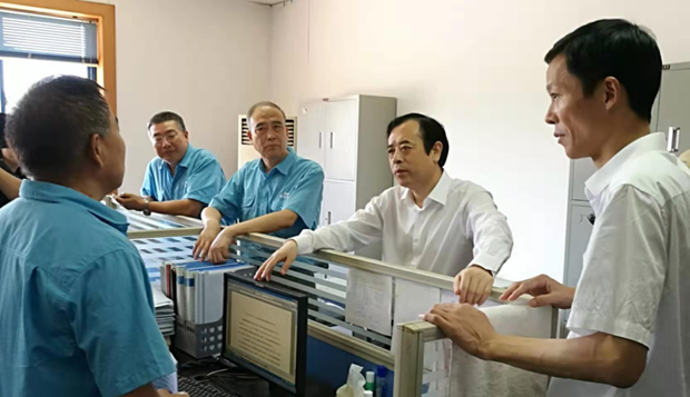 安徽省財(cái)政廳廳長(zhǎng)羅建國到皖南電機(jī)調(diào)研 安徽省財(cái)政廳廳長(zhǎng)羅建國到皖南電機(jī)調(diào)研