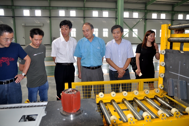 皖南電機(jī):與會代表還參觀了皖南電氣股份有限公司 皖南電機(jī):與會代表還參觀了皖南電氣股份有限公司